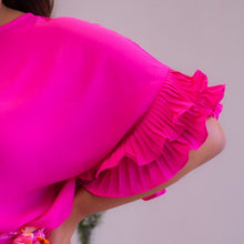 Cargar imagen en el visor de la galería, Hot Pink Ruffle Top - Plus