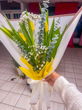 Cargar imagen en el visor de la galería, Pre-Orden Flores Amarillas