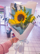 Cargar imagen en el visor de la galería, Pre-Orden Flores Amarillas